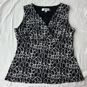 Jones Studio Black and White Patterned Blouse